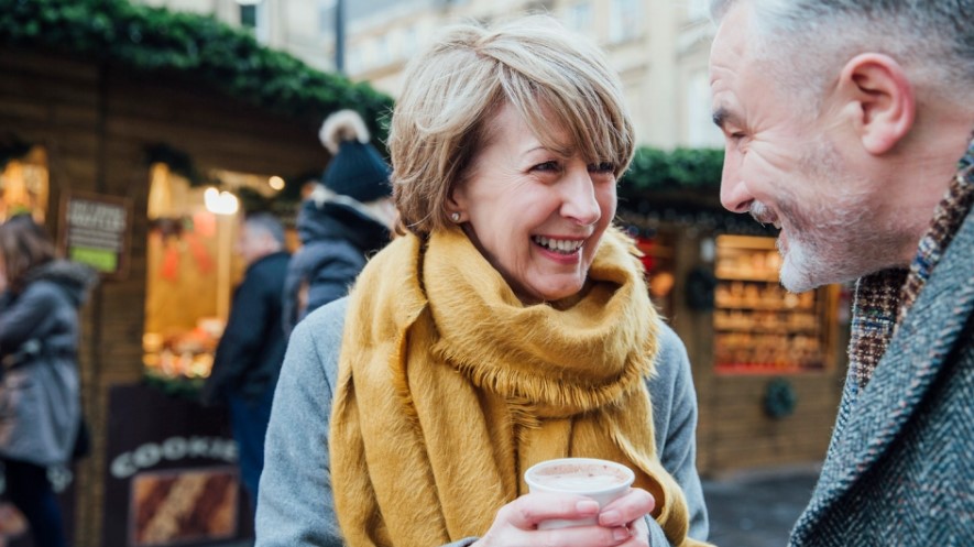 If You're Over 60, Here's What Not to Say in Your Online Dating Profile