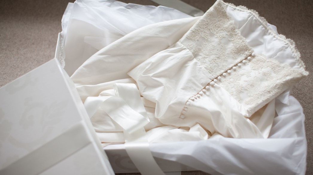 How To Transport Your Wedding Dress Safely